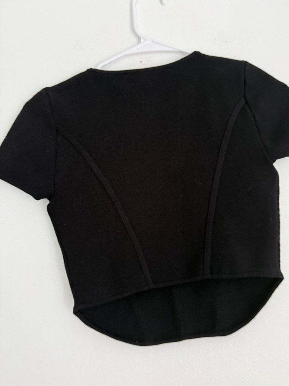 Aritzia Black Short Sleeve Crewneck Tee - Picture 9 of 9